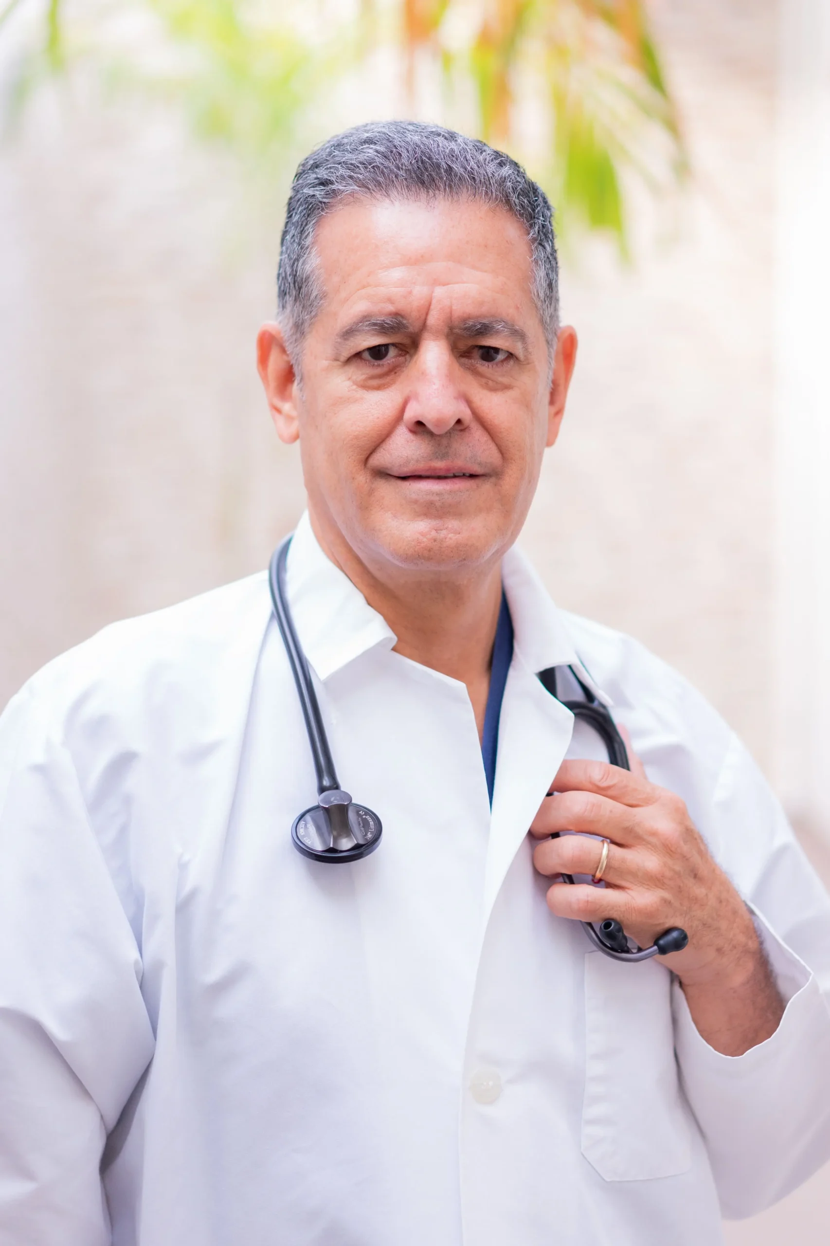 Dr. Robert Haines